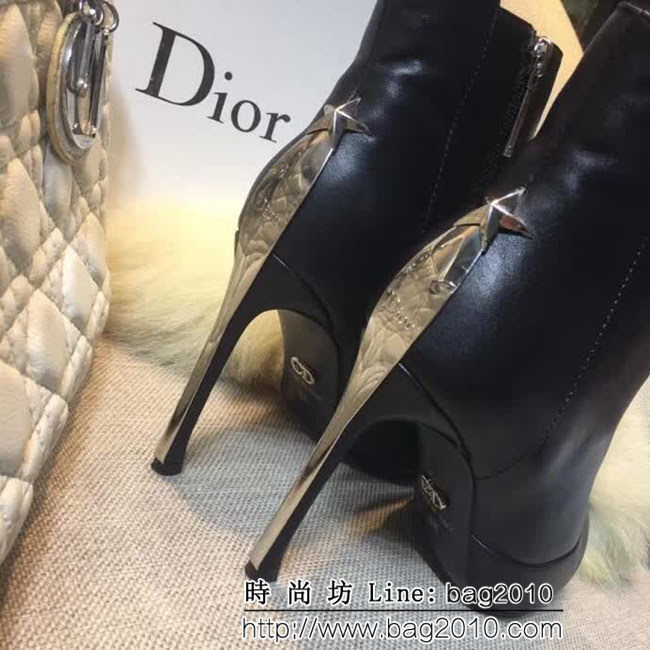 DIOR迪奧 2017春季新款 幸運五角星 尖頭高跟 牛皮女短靴 QZS1870
